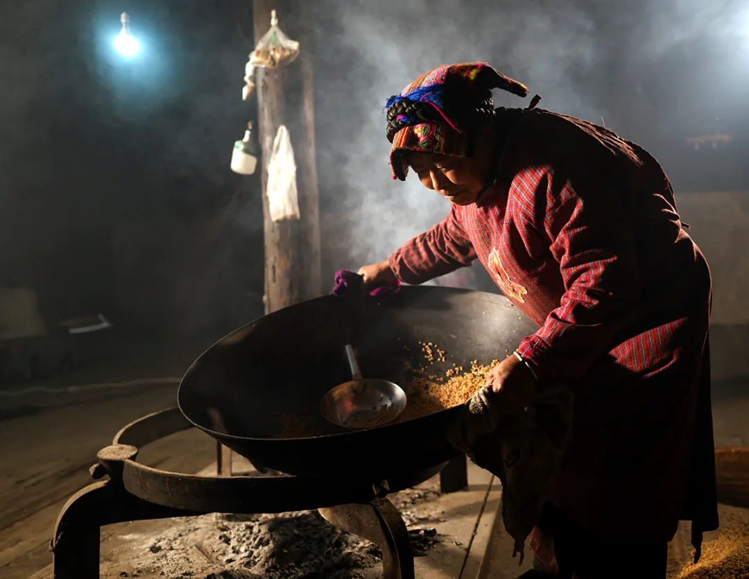 青稞酿咂酒 喜迎羌历年 图片